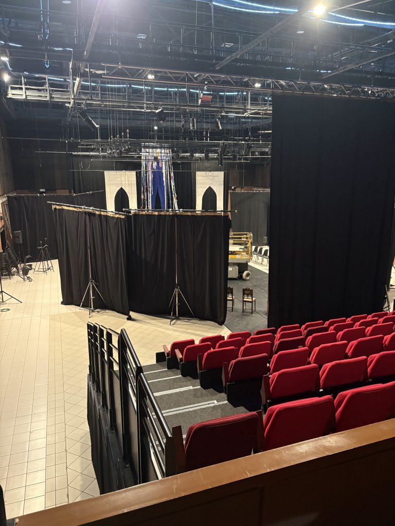 Vue de la scène biface depuis les gradins